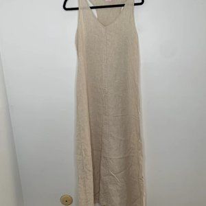 sleeveless maxi dress